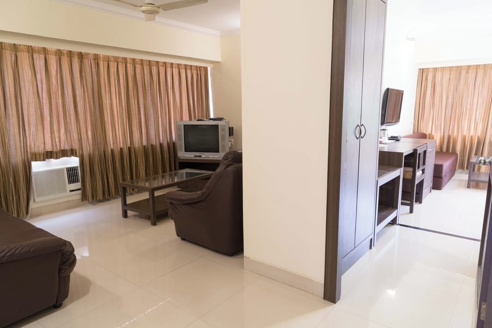 Executive Suite | Free WiFi