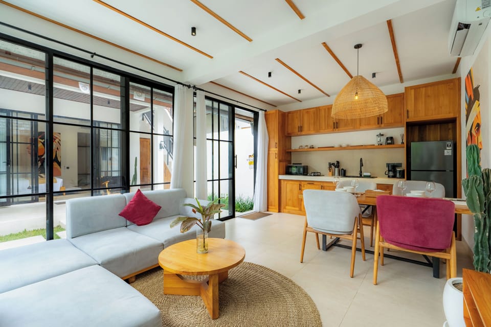 Villa | Living room | Flat-screen TV