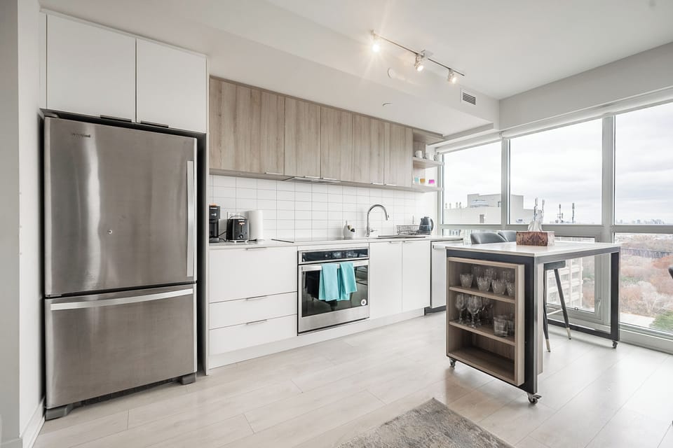 Deluxe Condo, 2 Bedrooms, Balcony, City View | Private kitchen | Coffee/tea maker, electric kettle
