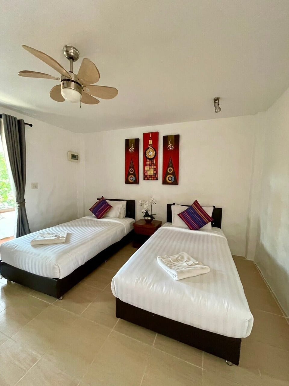 Basic Twin Room | Free WiFi