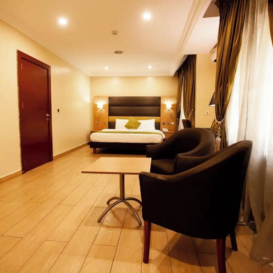 Superior Double Room | Desk, laptop workspace, free WiFi