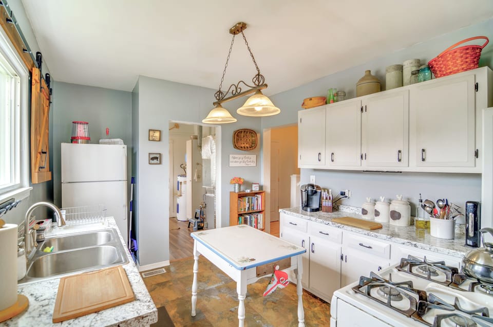 House (3 Bedrooms) | Interior