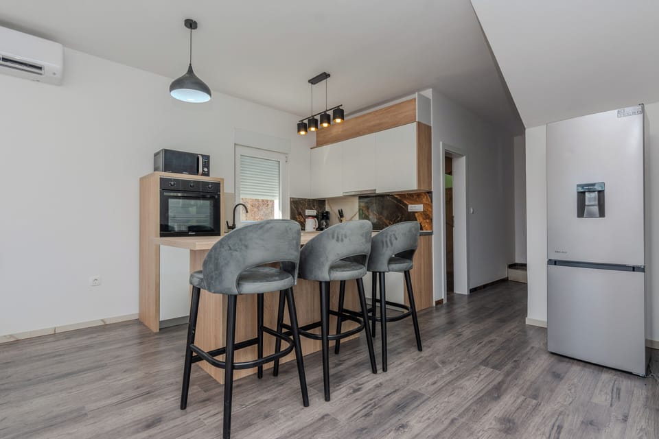 Comfort Villa | In-room dining