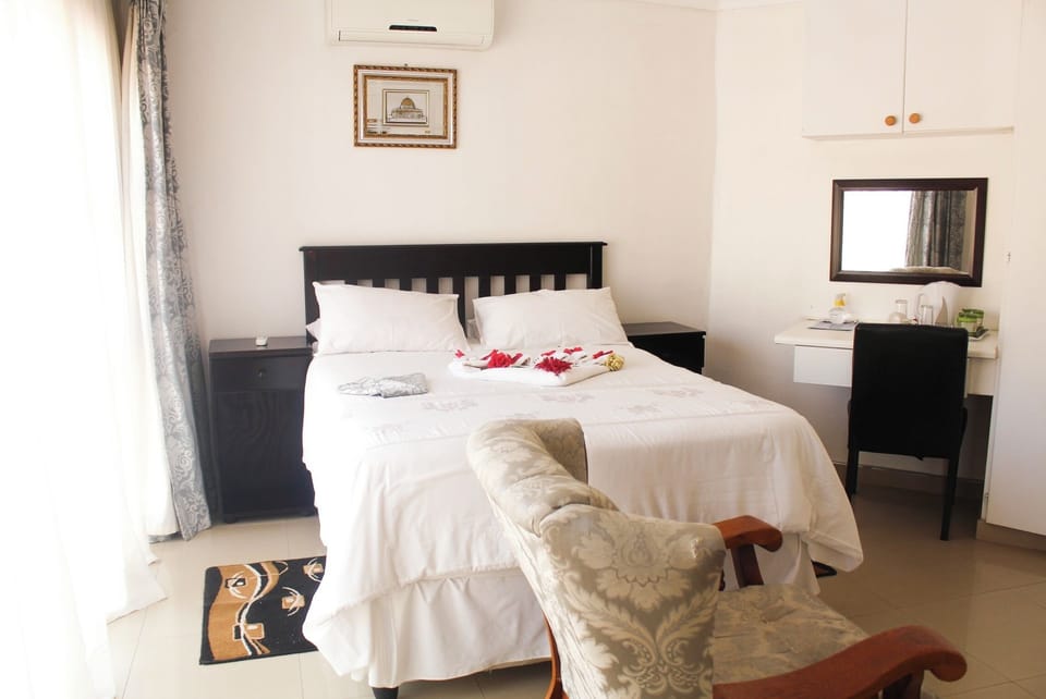 Standard Single Room | Desk, laptop workspace, free WiFi