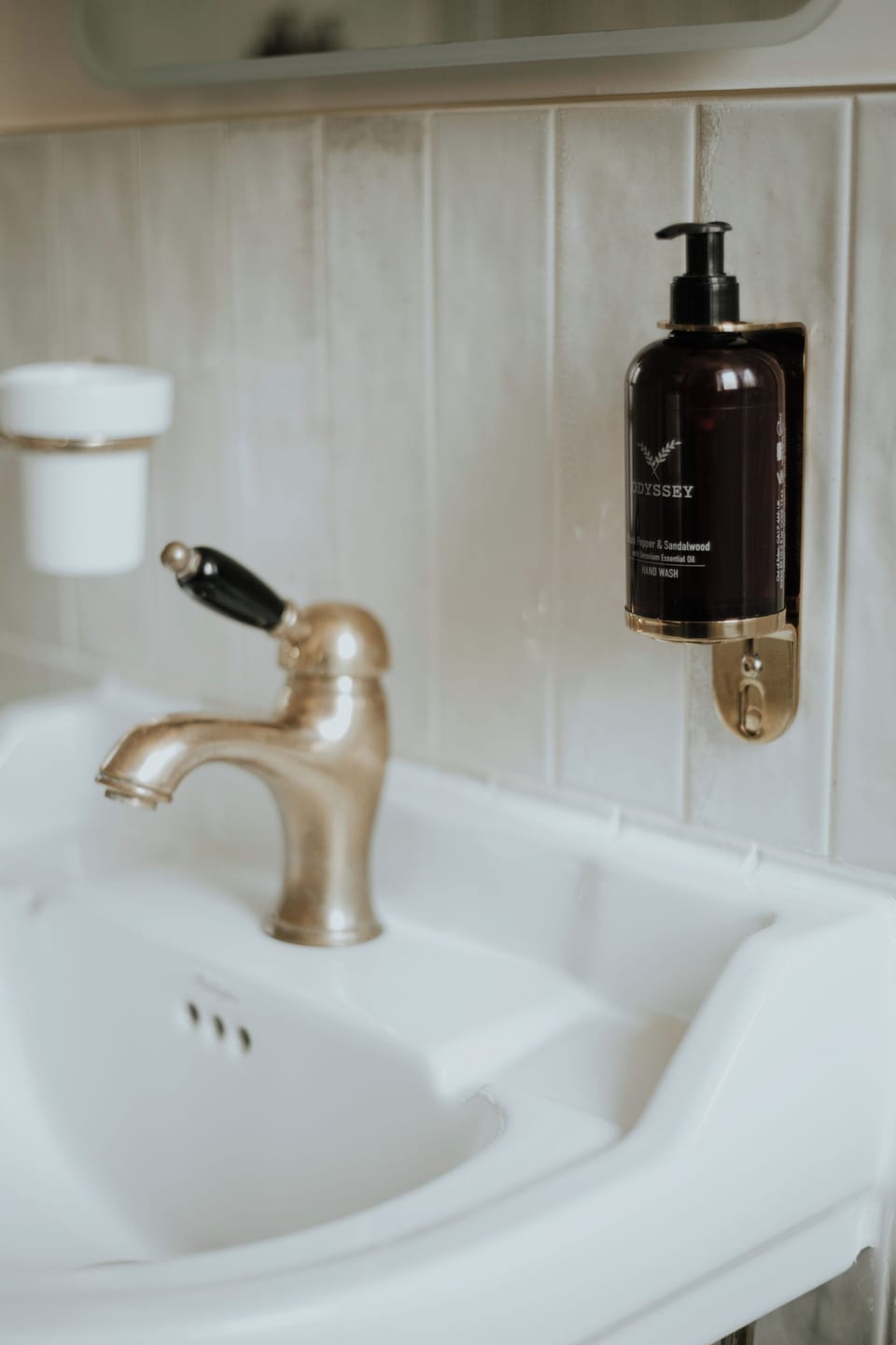 Traditional Double Room | Bathroom | Shower, rainfall showerhead, free toiletries, hair dryer