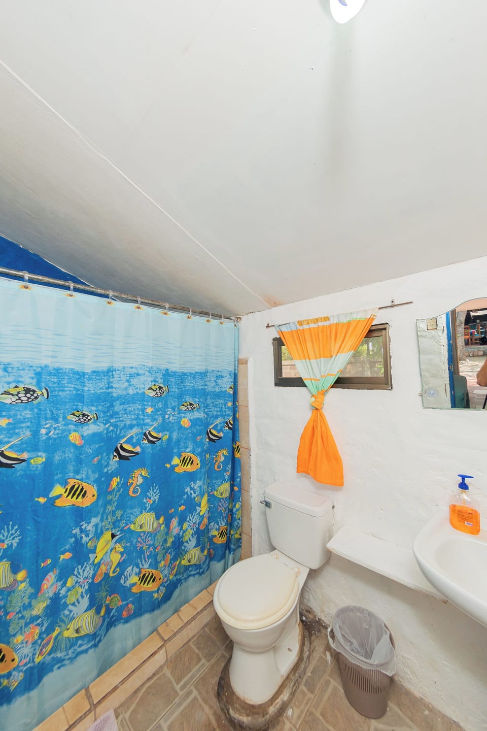 Standard Double Room, 1 Double Bed | Bathroom | Shower, free toiletries, towels, soap