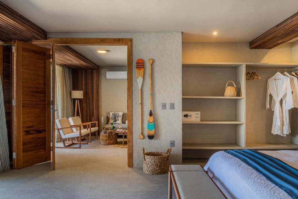 Suite Brisa | Pillowtop beds, minibar, in-room safe, individually decorated