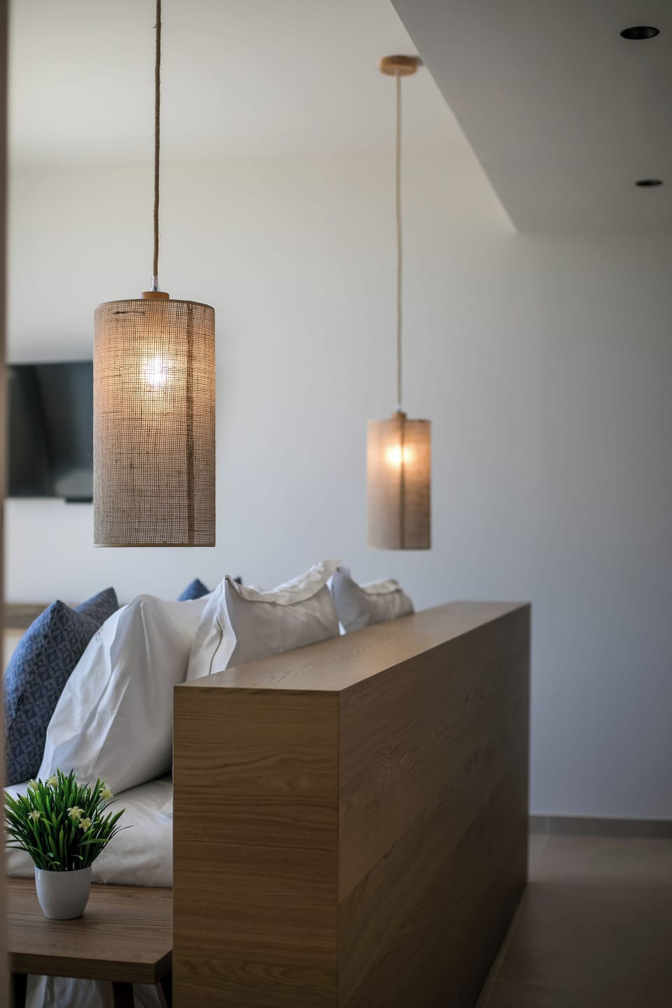 Executive Suite, Sea View | Minibar, in-room safe, blackout drapes, soundproofing