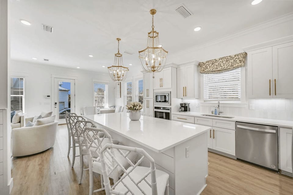 House (4 Bedrooms) | Interior