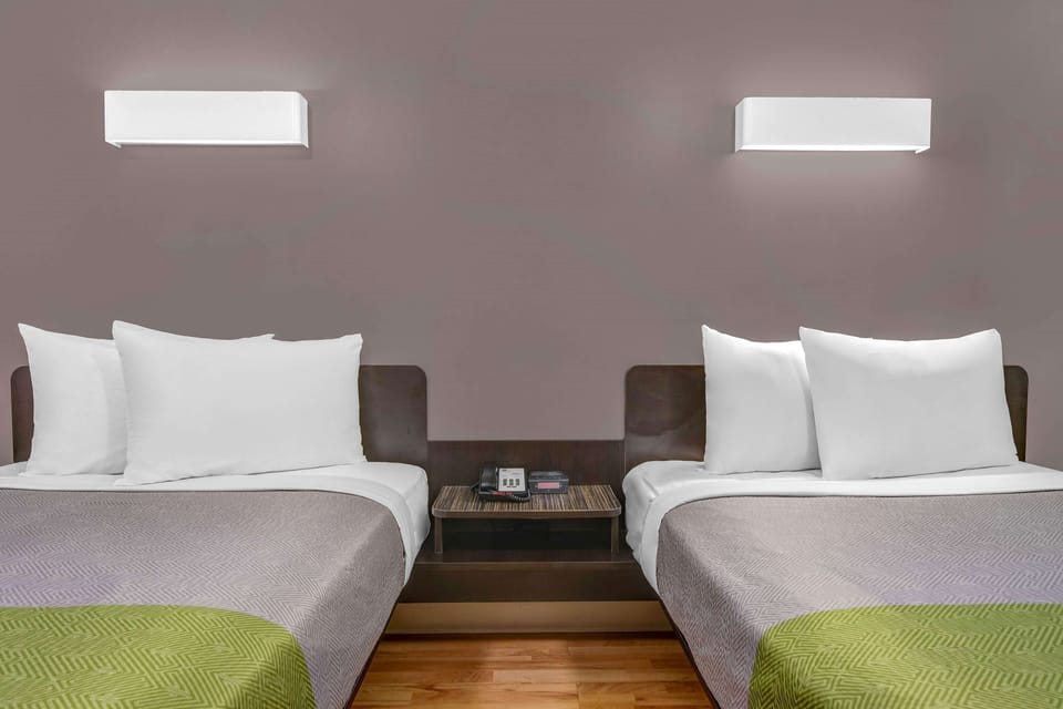 Desk, laptop workspace, iron/ironing board, free WiFi