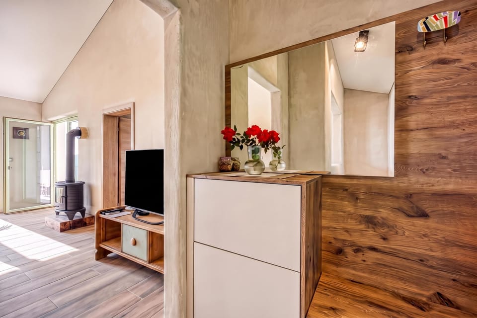 Family Villa, 3 Bedrooms, Balcony (Villa Olivia Pool & Sauna near) | Interior