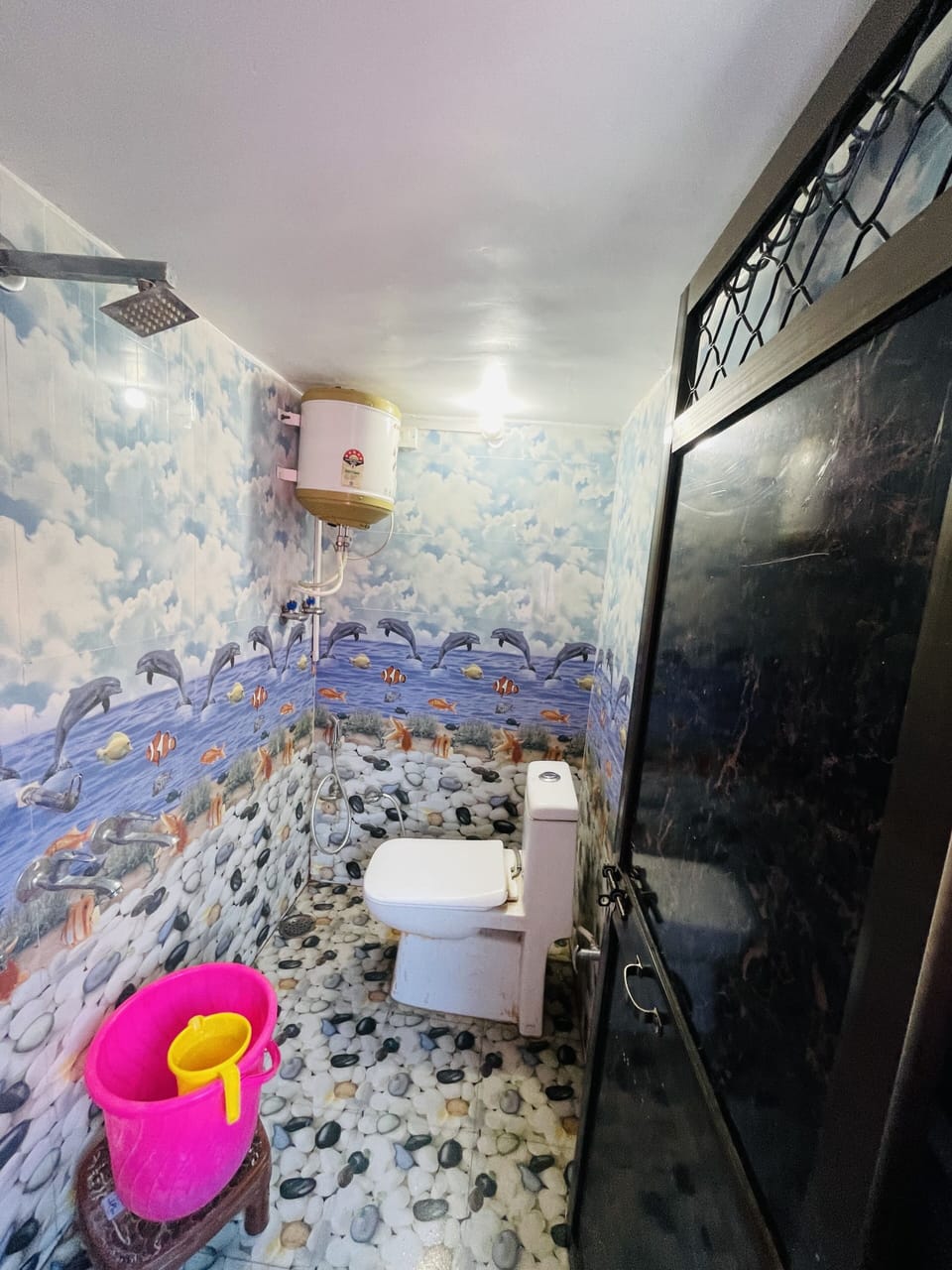 Shower, towels, soap