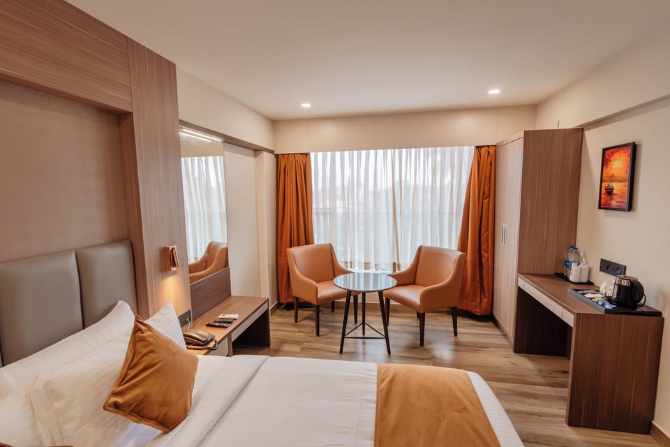 Deluxe Double or Twin Room, City View | In-room safe, iron/ironing board, free WiFi