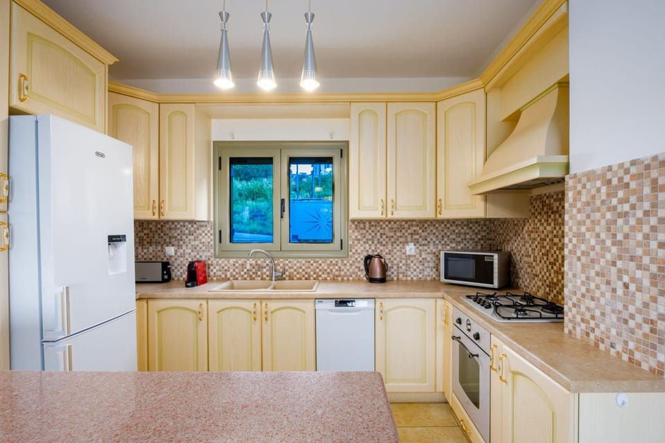 House | 3 bedrooms, soundproofing