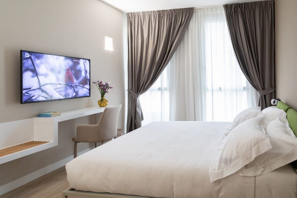 Classic Quadruple Room | Premium bedding, down comforters, Tempur-Pedic beds, minibar