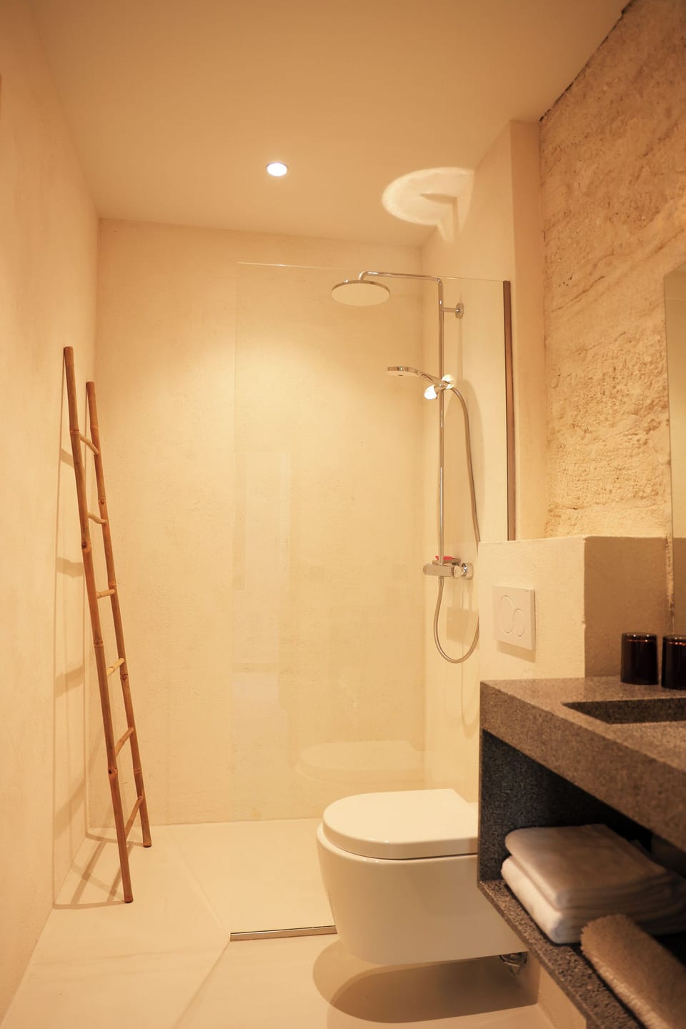 PRIEURÉ SAINT NICOLAS - LES MAISONS Bed and Breakfast in Provence