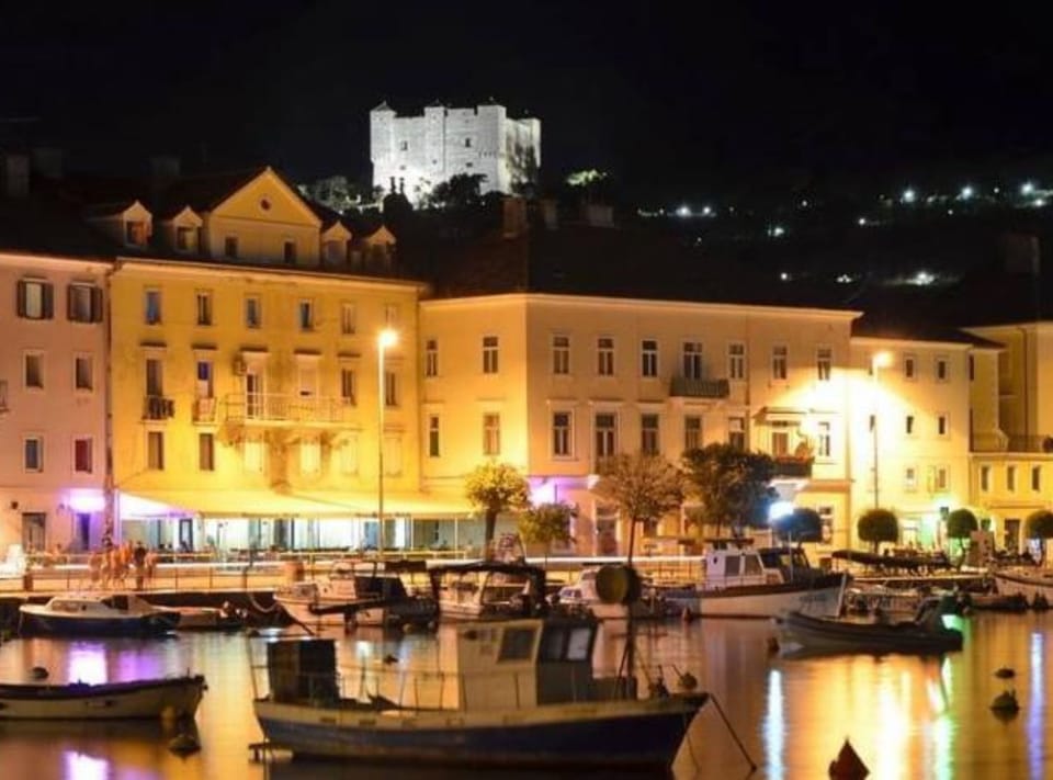 Apartments Bionda Senj Bed and Breakfast in Lika-Senj County