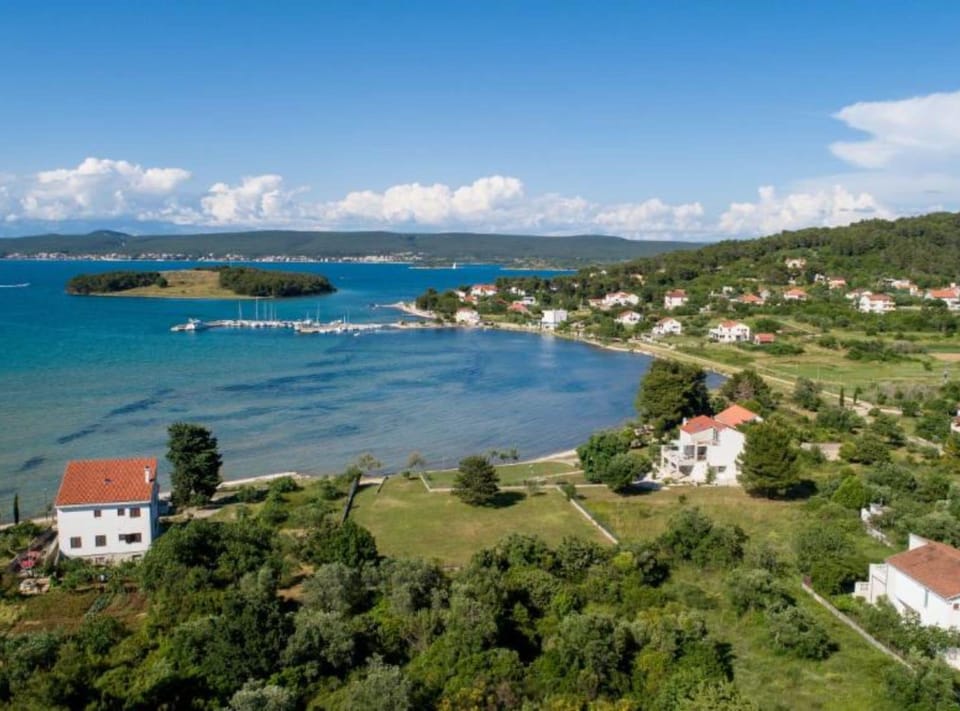 House (Four Bedroom Villa With Hot Tub) | Aerial view