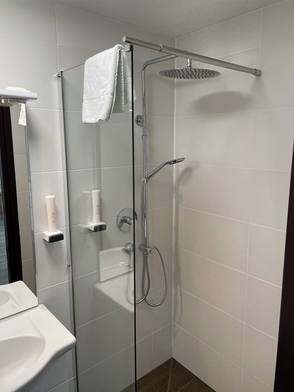 Shower, towels, soap, shampoo