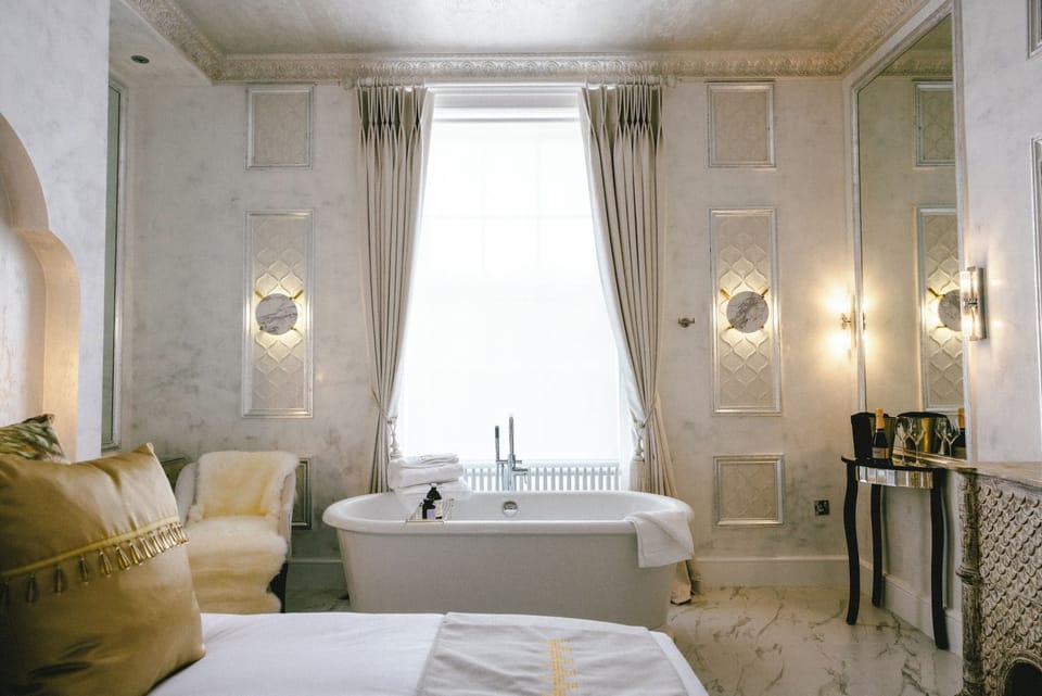 Junior Studio Suite | Egyptian cotton sheets, premium bedding, memory foam beds, minibar