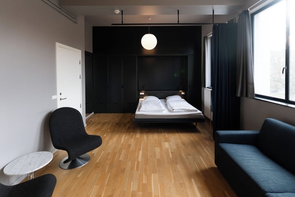 Studio Suite | WiFi (free)