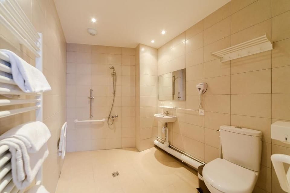 Desk, laptop workspace, free WiFi, bed sheets