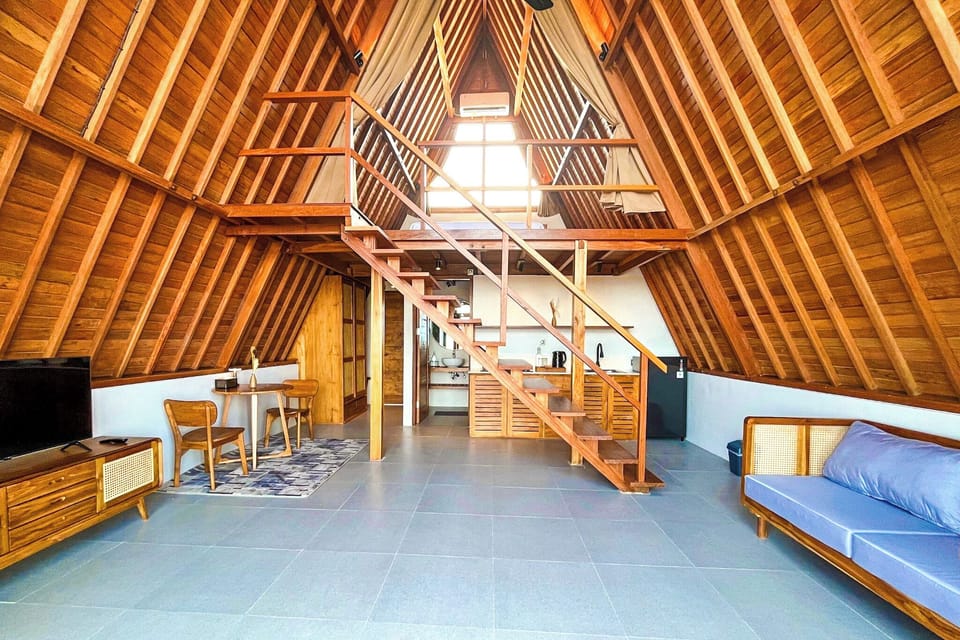 Rooftop Suite | Living area | 43-inch Smart TV with digital channels