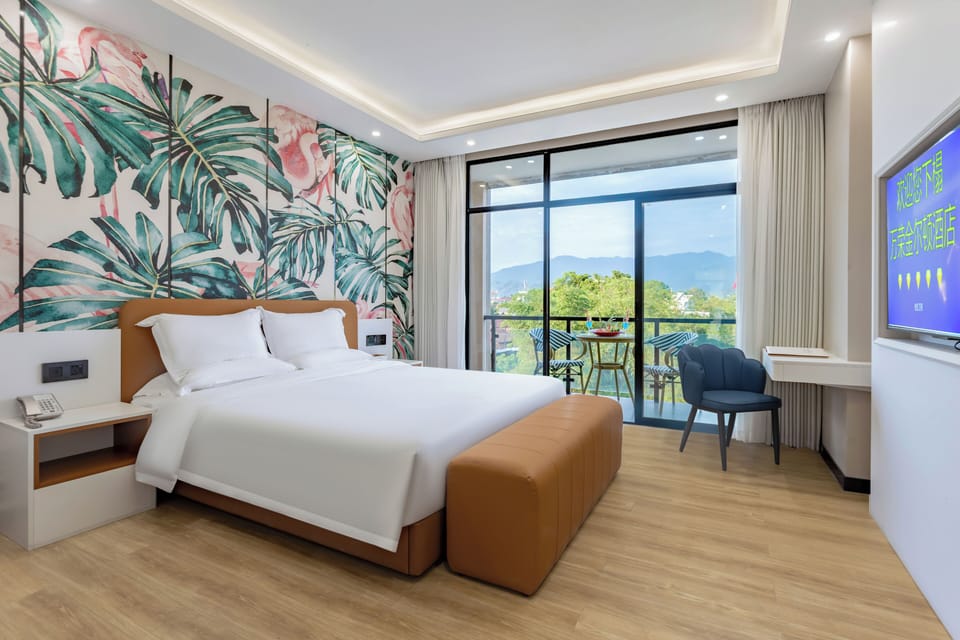 Superior Double Room, 1 Bedroom, Non Smoking, Hill View | Premium bedding, individually decorated, desk, laptop workspace