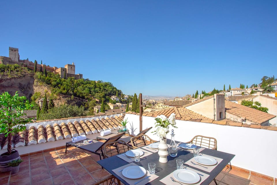 House (3 Bedrooms) | Terrace/patio