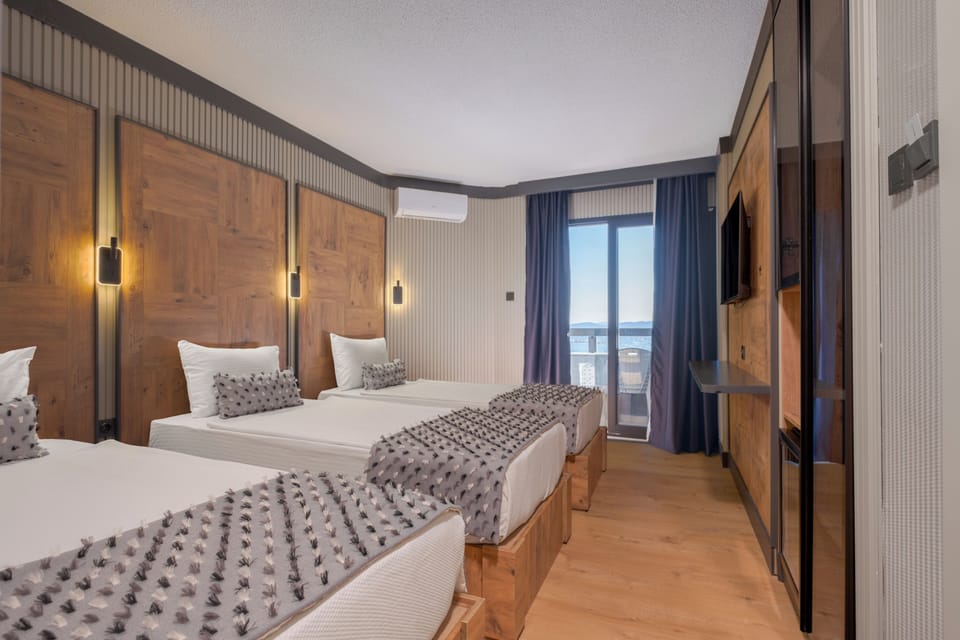 Minibar, soundproofing, free WiFi, bed sheets