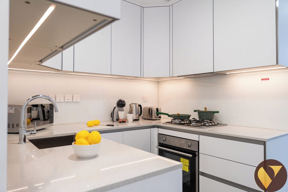 Luxury Studio | Private kitchen | Full-size fridge, microwave, oven, stovetop