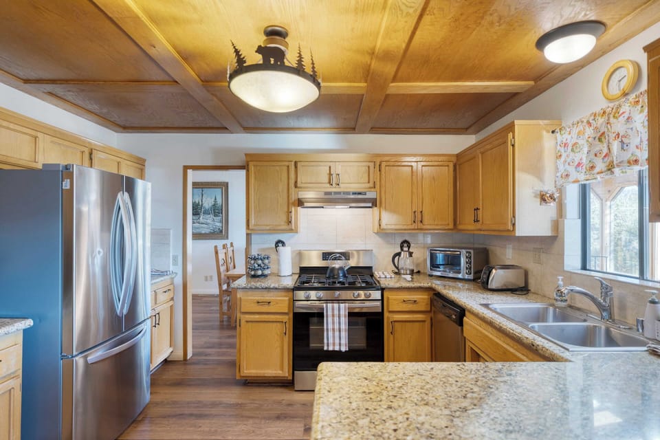 House (4 Bedrooms) | Interior