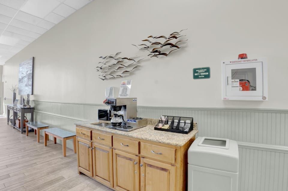 Condo, Multiple Beds (Phoenix I 1097) | Dining