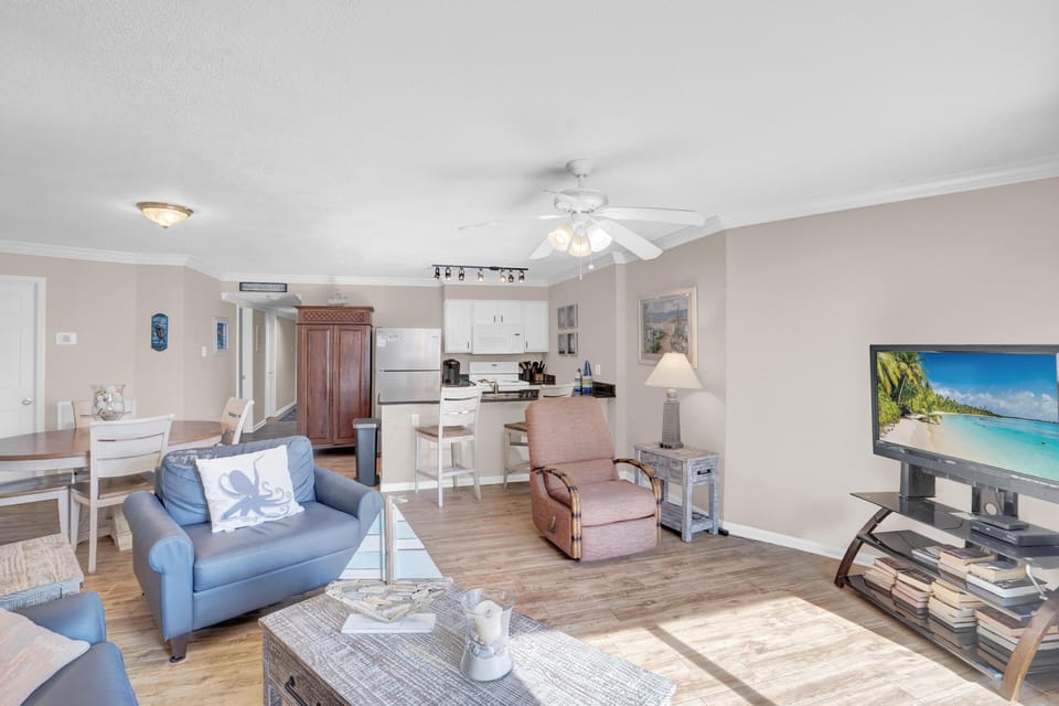 Condo, Multiple Beds (Tradewinds 106) | Living area