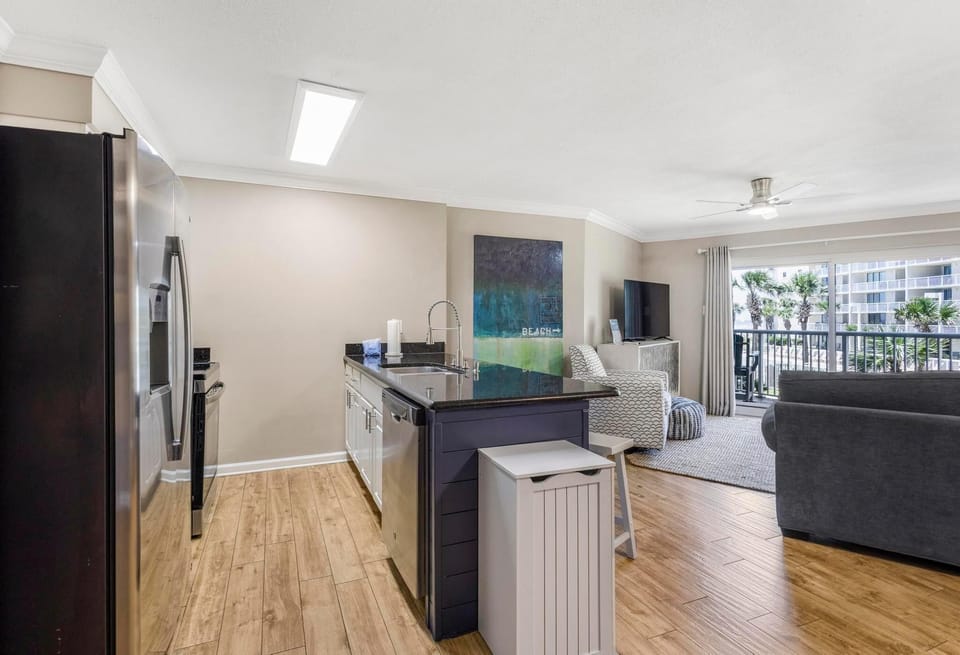 Condo, Multiple Beds (Tradewinds 106) | Living area