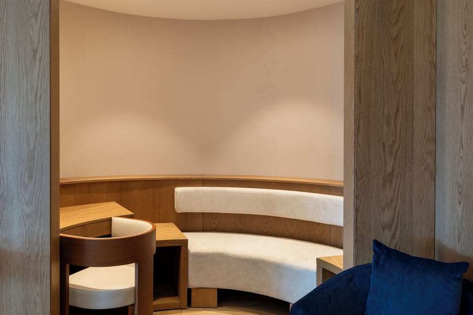 Corner Suite | Minibar (free items), in-room safe, desk, soundproofing