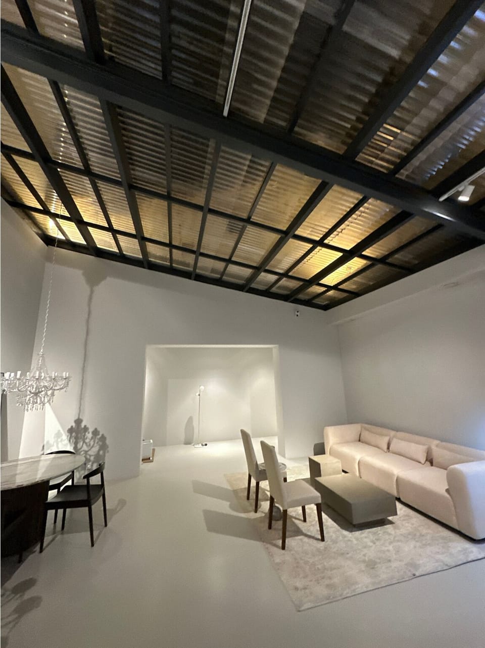 32-inch TV with digital channels