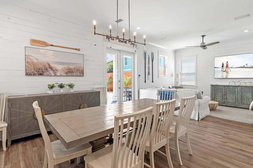 House, Multiple Beds (Palm Paradise) | Dining