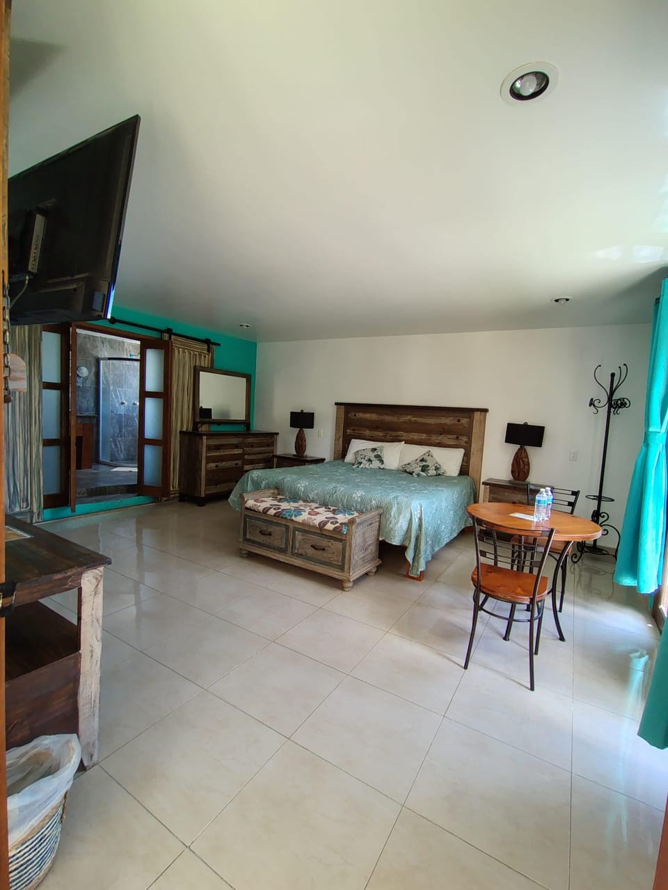 Junior Room, Hill View | Desk, laptop workspace, blackout drapes, iron/ironing board