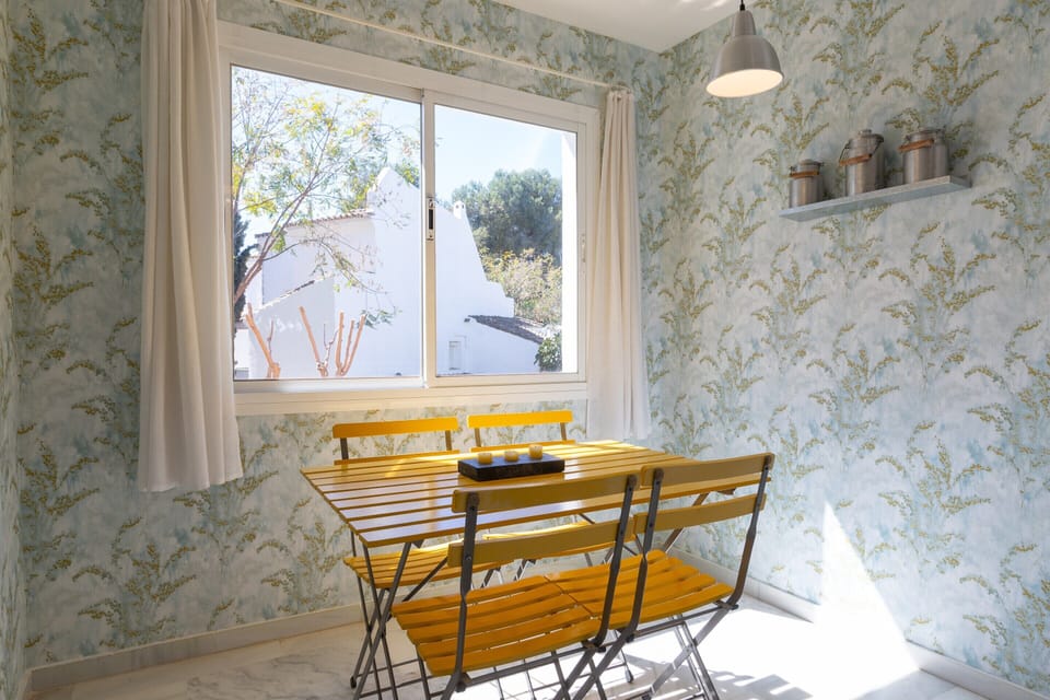 Apartment | Dining