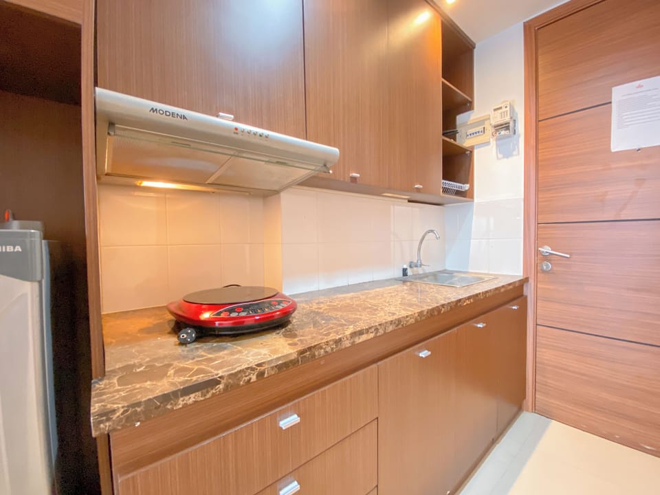 Deluxe Studio | Private kitchen | Fridge, stovetop, rice cooker