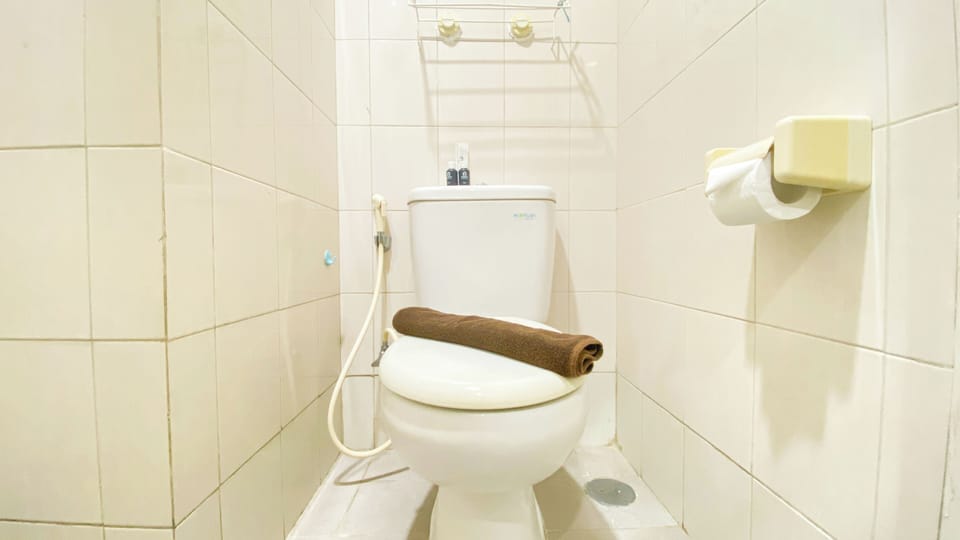 Strategic And Comfy Studio Apartment At Signature Park Grande Apartment in South Jakarta City