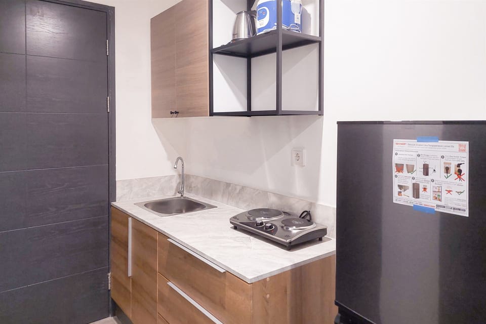 Deluxe Studio | Private kitchen | Fridge, stovetop, rice cooker