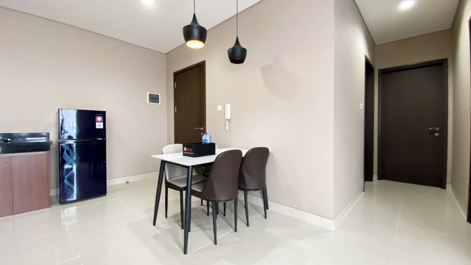 Deluxe Apartment | Dining room