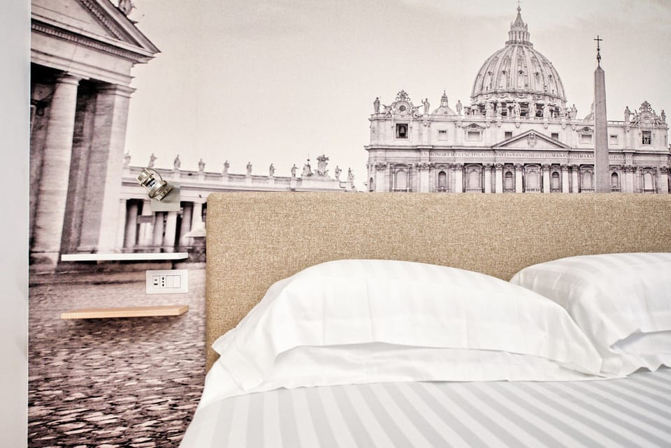 Classic Room | Egyptian cotton sheets, premium bedding, down comforters