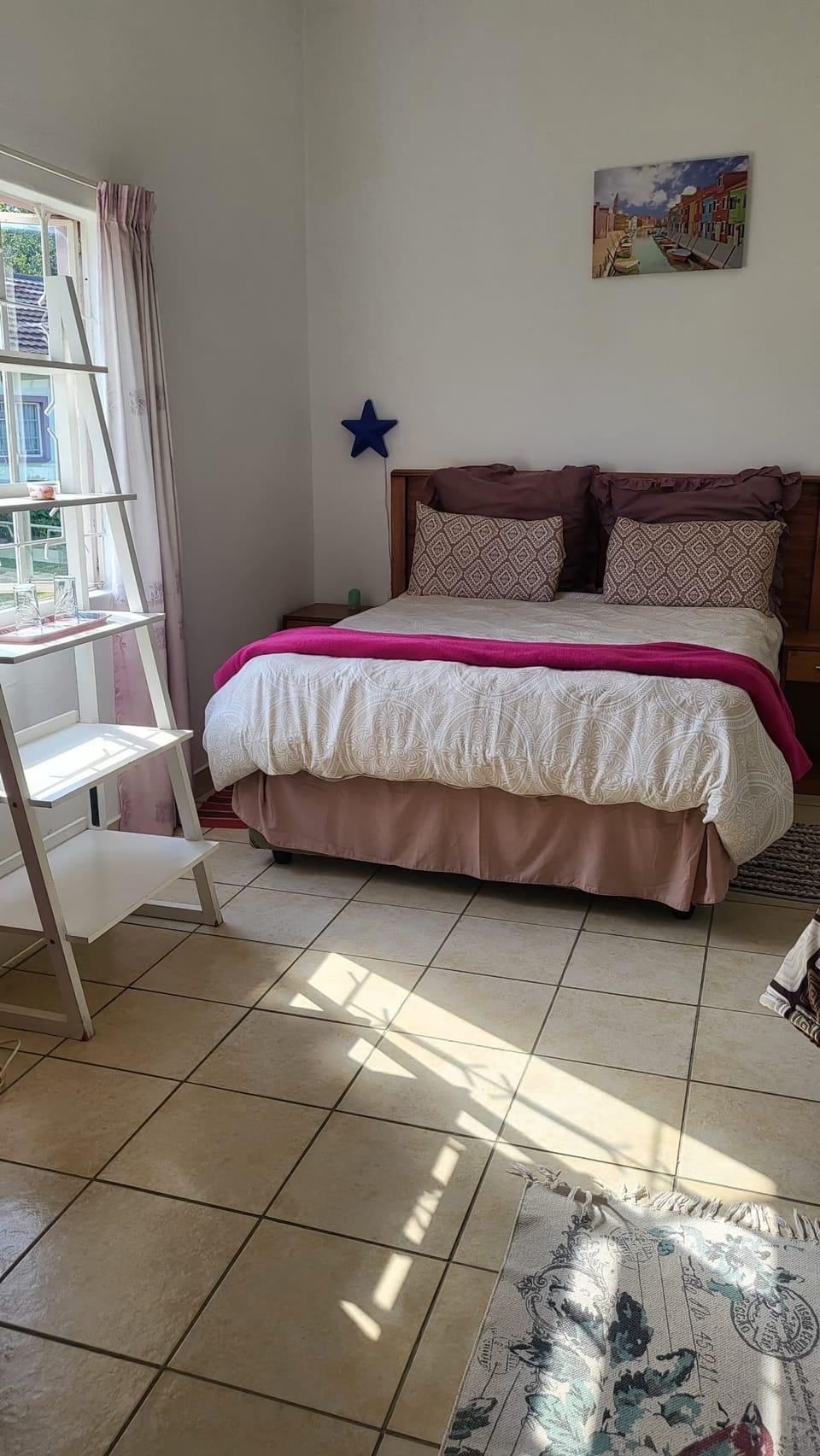 Double Room | Desk, iron/ironing board (on request), WiFi (free)