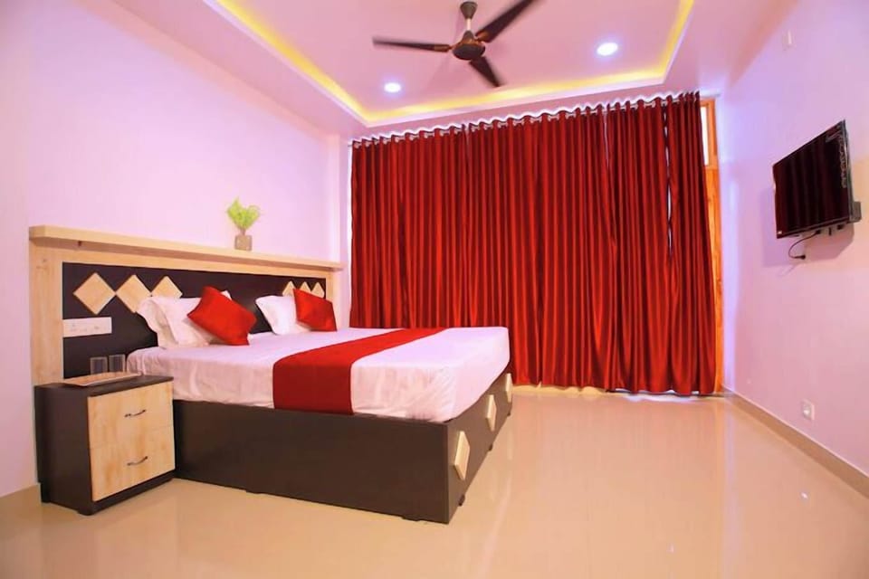 Classic Double Room | Rollaway beds, free WiFi, bed sheets