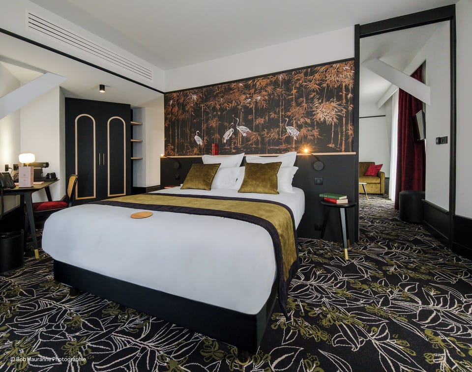 Suite Regina | Premium bedding, pillowtop beds, minibar, in-room safe