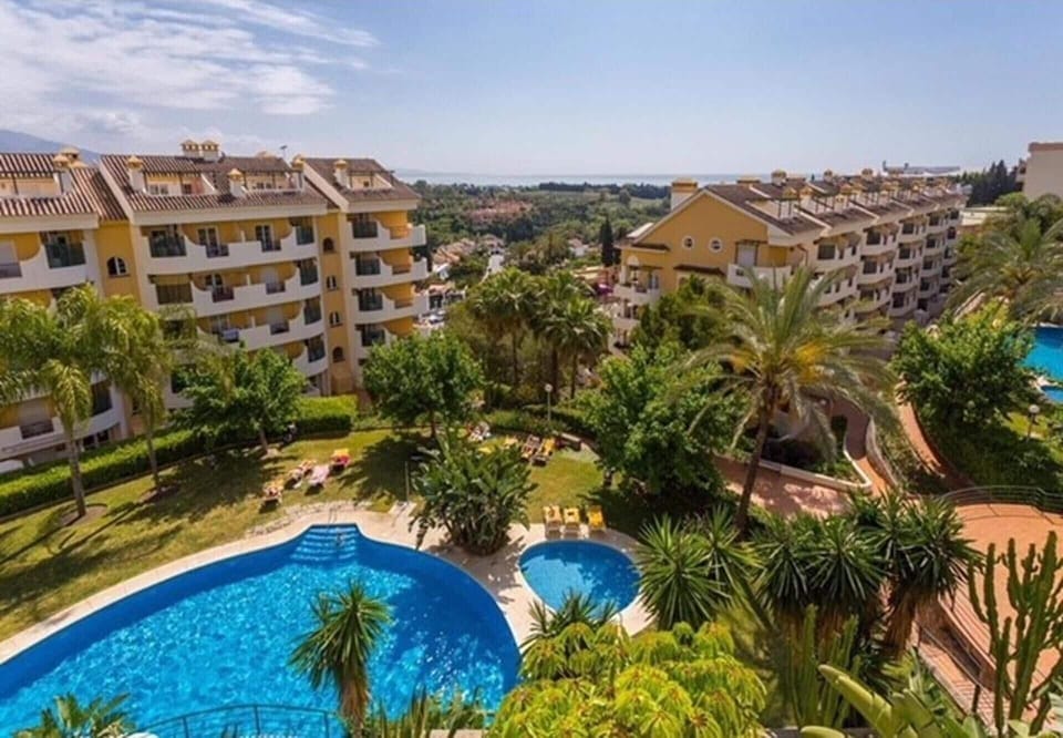 Apartment | Pool | Indoor pool