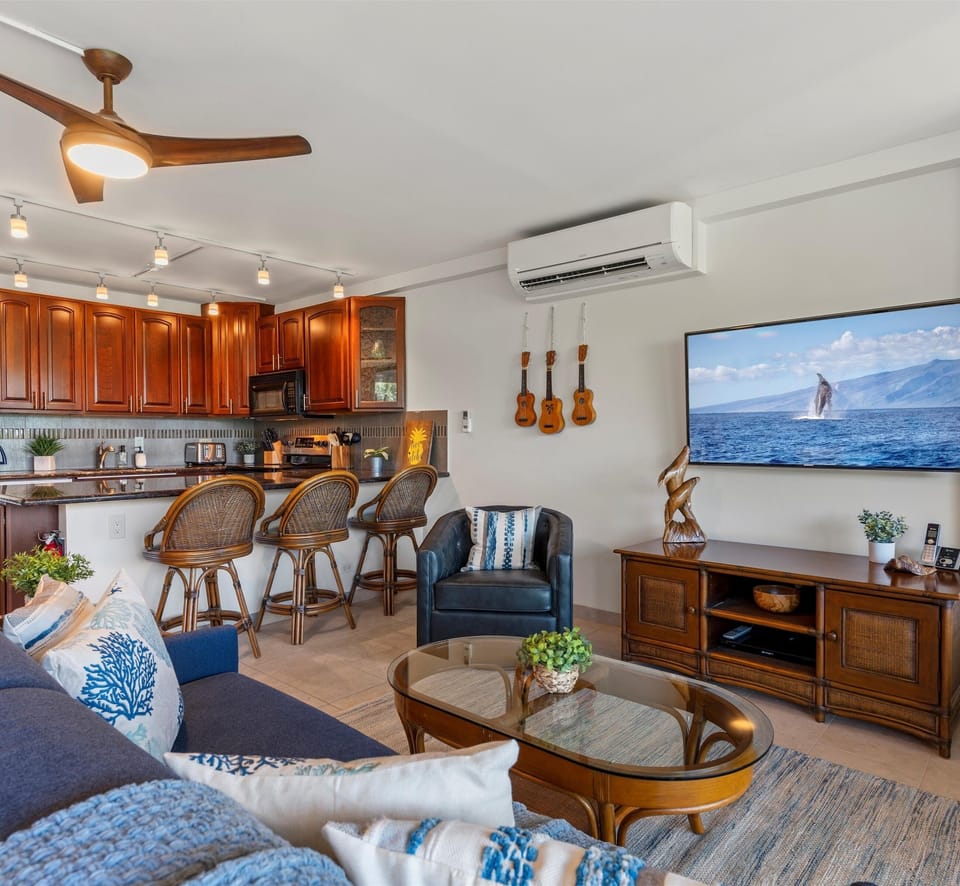 Condo, 2 Bedrooms | Living area | Smart TV
